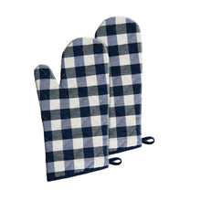 Kate Aurora 2 Pack Gingham Plaid Checkered Gingham Country Farmhouse Oven Mitts - 17 in. W x 17 in. L, Black/White