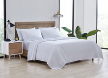 Kate Aurora Scarlet Supreme Soft Brushed Microfiber 6 Piece Sheet Set , White - Queen