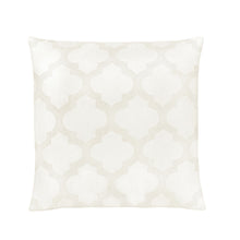 Kate Aurora Maison Textured Quatrefoil Clover 18" X 18" Filled Accent Throw Pillow - Ivory