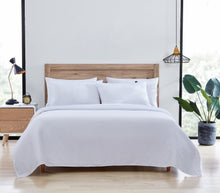 Kate Aurora Scarlet Supreme Soft Brushed Microfiber 6 Piece Sheet Set , White - Queen