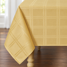 Gold tablecloth, gold plaid detail